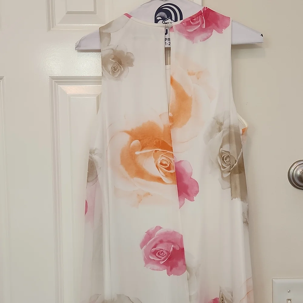 Calvin Klein, white floral, size 10 - Picture 3 of 7